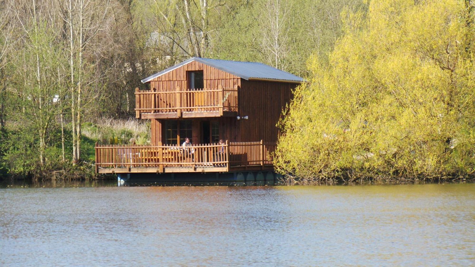 Cabanes Flottantes Et Gites Au Fil De L'Eau Colleville ภายนอก รูปภาพ